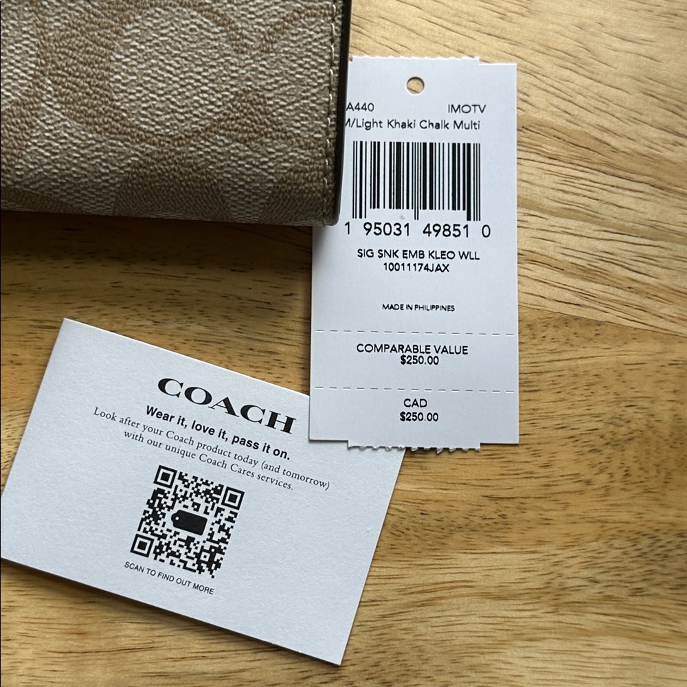 Coach NWT Kleo Light Khaki Cream Multi Wallet - Picture 6 of 15